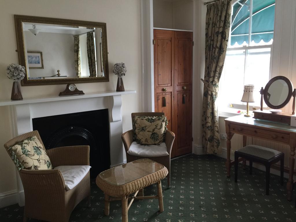 Guest house Dolphin 4*