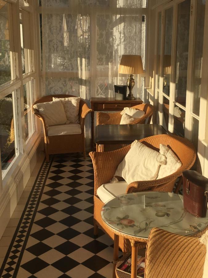 Guest house Dolphin 4*